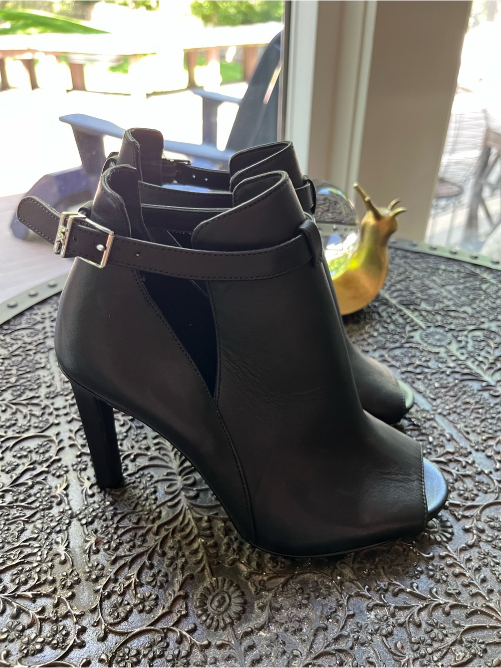 MICHAEL KORS LAWSON OPEN TOE ANKLE BOOTIES IN BLAXK 6 - Picture 6 of 10